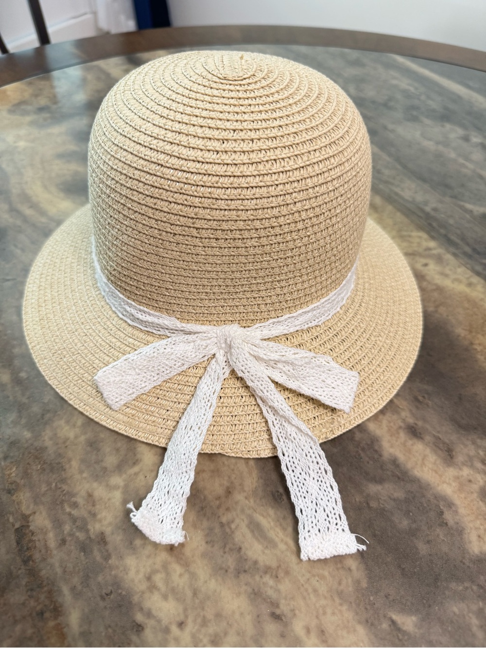 Kids Beige Straw Sun Hat with White Lace Bow